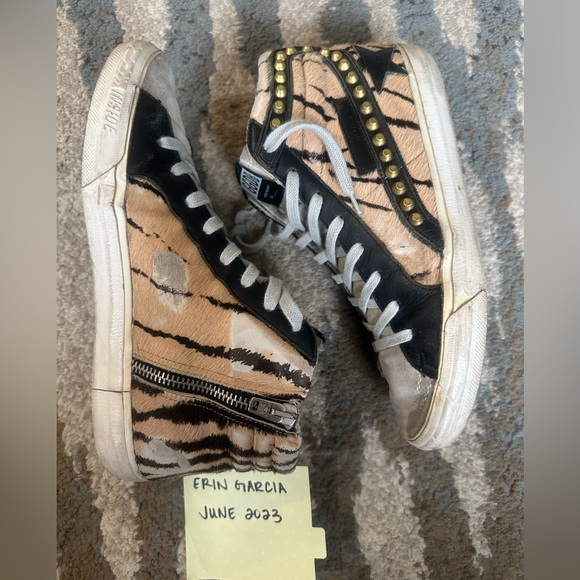 🦄 Intermix Private Edition Studded Tiger Stripe Slides - Picture 5 of 15